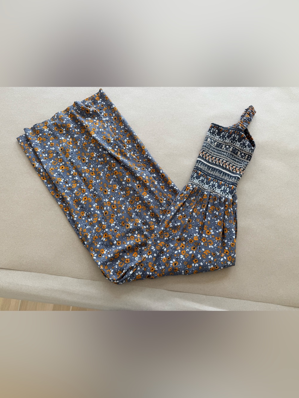 Dokotoo — NWOT Smocked Wide-Leg Jumpsuit in Blue Floral — Size M - Picture 12 of 12